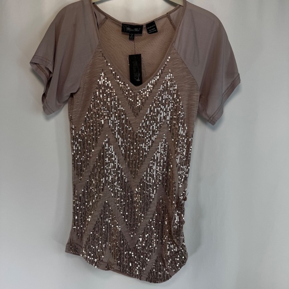 Miss Me Sequin Chevron Top | Women’s Size S  | New with Tags - Picture 2 of 9
